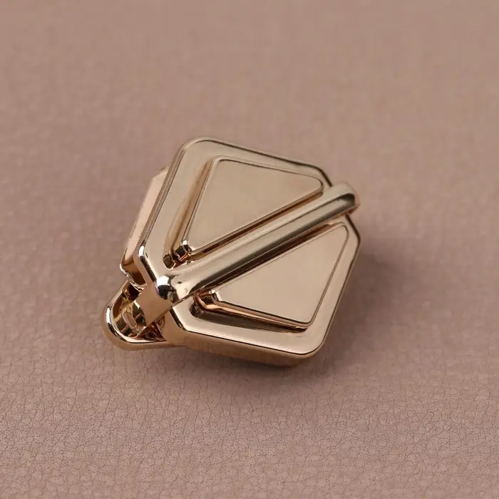 Застёжка для сумки, 3.1&times;3.1 см, цвет золотой