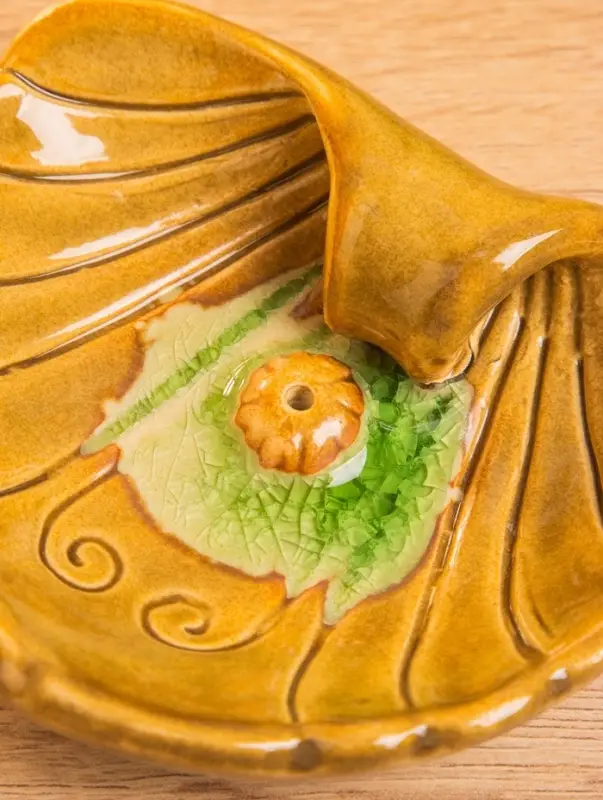 Подставка под благовония  Подставка под благовония "Раковина с жемчужиной" керамика, цв. коричневый, 9х10,5х2 см