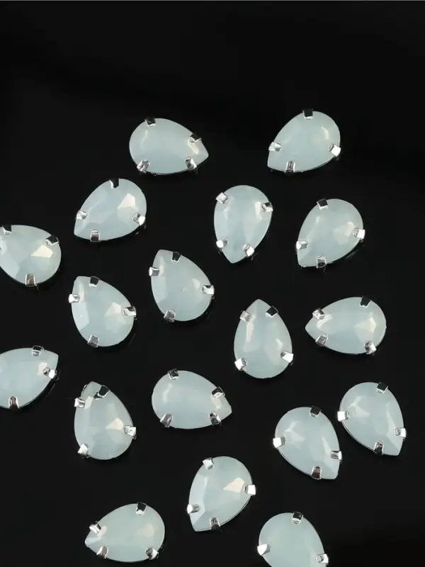 Стразы пришивные &laquo;Капля&raquo;, в цапах, 10&times;14 мм, 20 шт., белые