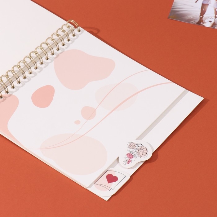 Фотоальбом на спирали 20 листов "Мы женаты" объёмный элемент + 4 вкладки 24х24 см