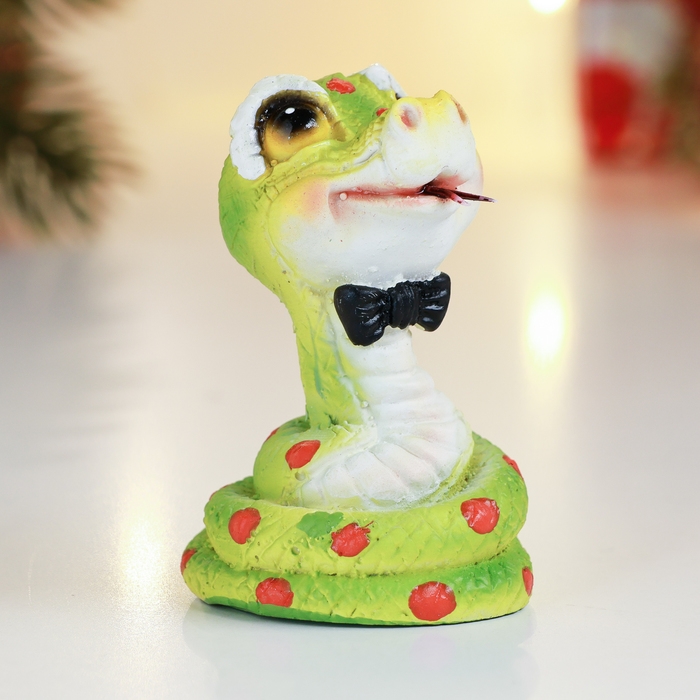 Новый год. Символ 2025. Фигура Новый год. Символ 2025. Фигура "Змейка с бабочкой на шее" 4х4х6см, цветная