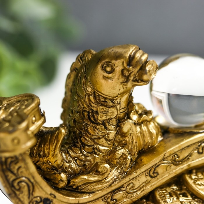 Нэцке полистоун под бронзу Нэцке полистоун под бронзу "2 карпа на жезле Жуи с кристаллом" 5х4,5х12,5 см