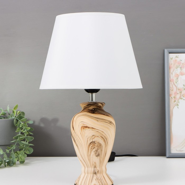 Лампа настольная 16382/1 E27 40Вт бежево-белый 23х23х39 см RISALUX Лампа настольная 16382/1 E27 40Вт бежево-белый 23х23х39 см RISALUX