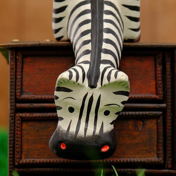 Сувенир дерево  Сувенир дерево "Подглядывающая зебра" 24х17х7 см