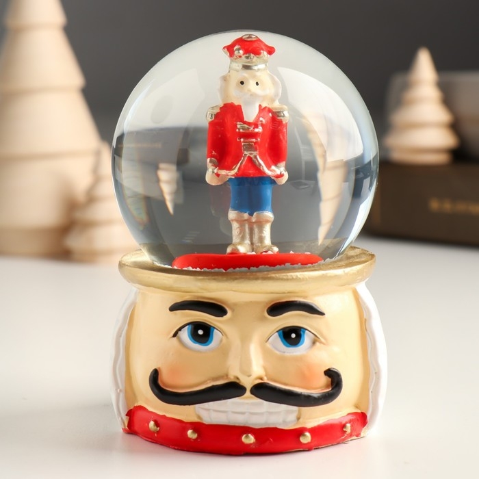 Сувенир полистоун водяной шар Сувенир полистоун водяной шар "Щелкунчик" 7,2х7х9,5 см