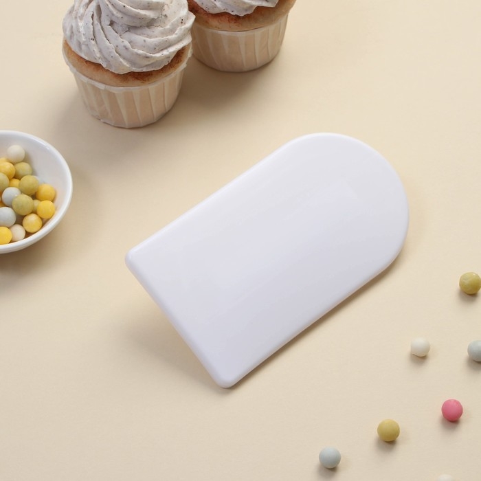 Шпатель кондитерский Доляна, 15×8×2,5 см, с ручкой, цвет белый