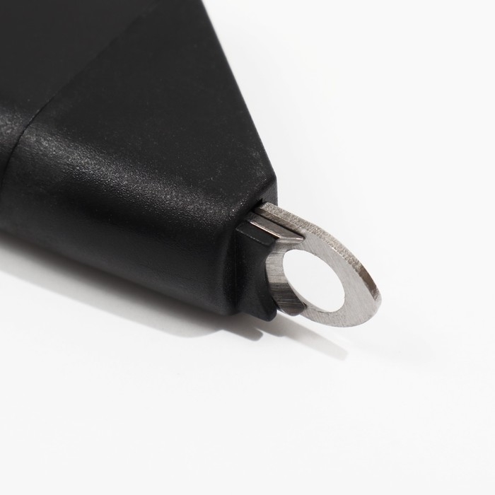 Когтерез-гильотина с нескользящей ручкой, 13,5 х 8 х 2 см, эконом, микс цветов Когтерез-гильотина с нескользящей ручкой, 13,5 х 8 х 2 см, эконом, микс цветов