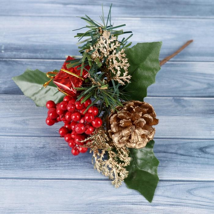 Декор  Декор "Зимние мечты" подарок шишка ягоды, 18 см