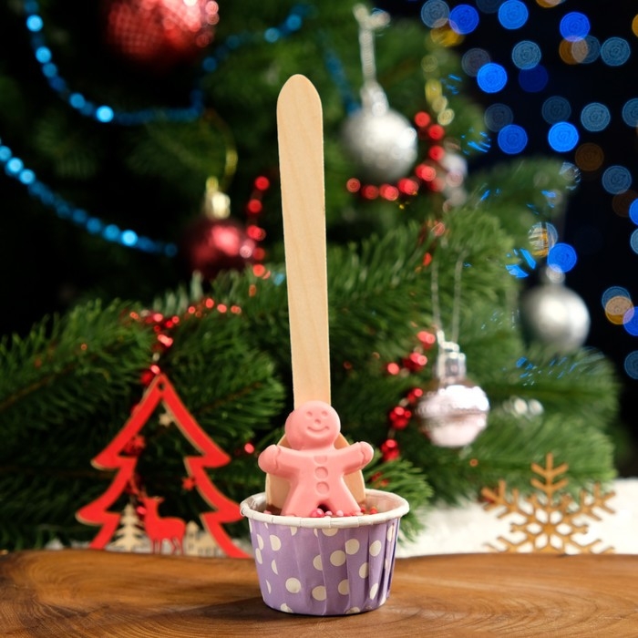 Новый год. Фигурный шоколад Новый год. Фигурный шоколад "Горячий шоколад с маршмеллоу "Пряничный человек", 48 г