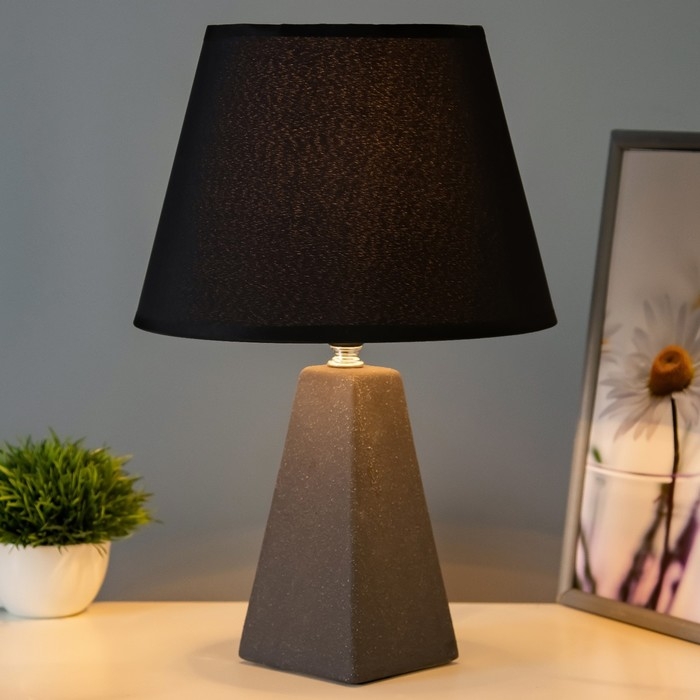 Настольная лампа Настольная лампа "Альберта" Е27 40Вт серый 25х25х36см RISALUX