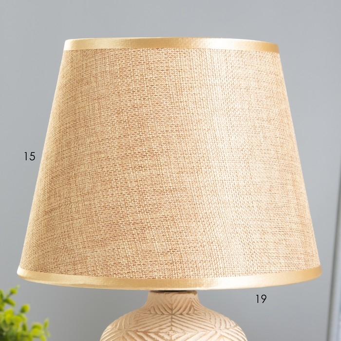 Настольная лампа Настольная лампа "Линье E27 40Вт бежевый 20х20х32 см RISALUX