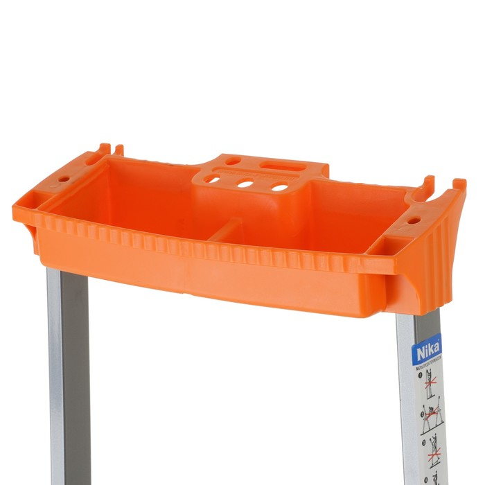 Стремянка Nika СМ5, широкие ступени, высота до рабочей площадки 1065 мм, 5 ступеней Стремянка Nika СМ5, широкие ступени, высота до рабочей площадки 1065 мм, 5 ступеней