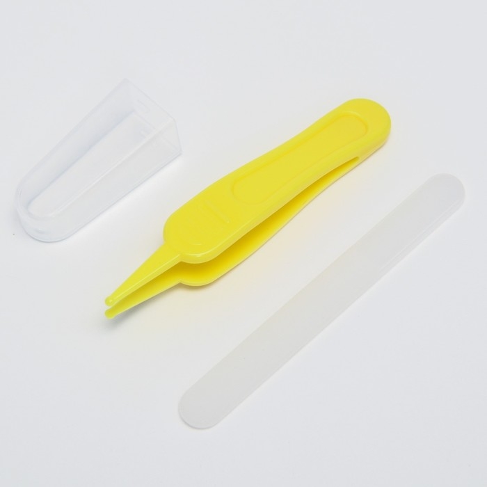 Набор по уходу за ребенком, 5 предметов (расческа, пинцет, ножницы, книпсер, пилка), цвет желтый   6 Набор по уходу за ребенком, 5 предметов (расческа, пинцет, ножницы, книпсер, пилка), цвет желтый   6