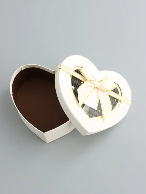 Набор коробок 3 в 1 сердца 22 х 20 х 9;  18.5 х 17 х 7.5; 16 х 14 х 6 см