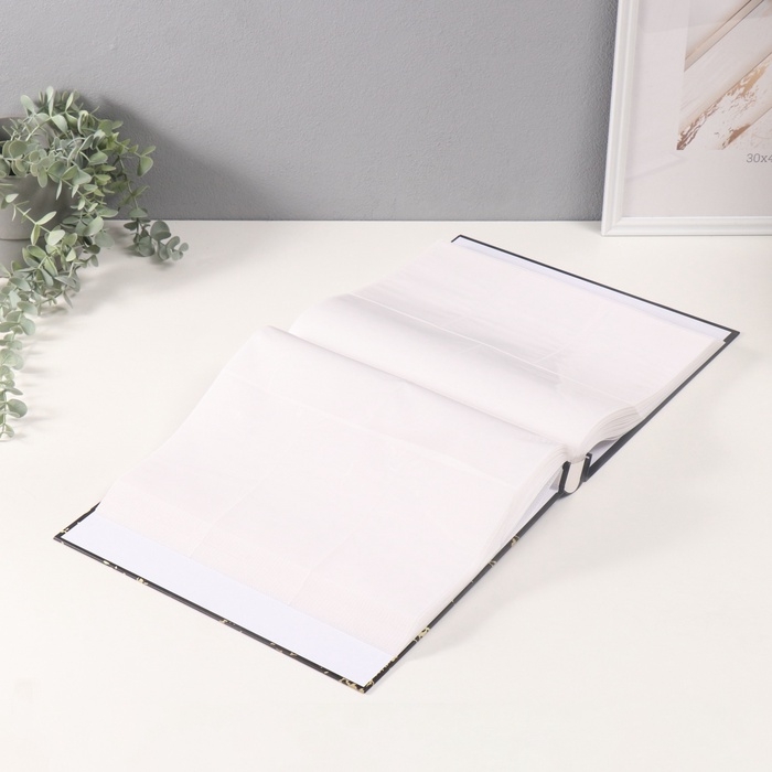 Фотоальбом на 800 фото 10х15 см Фотоальбом на 800 фото 10х15 см "Париж. Геометрия" коробке чёрн зол.обводка 5,5х30,5х33,5см