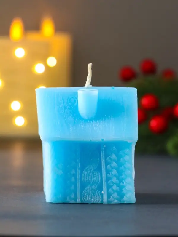 Свеча Свеча "Сканди дом вязаный" 55*60 мм, голубой