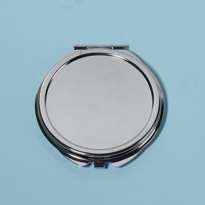 Зеркало складное, d = 6 см, цвет серебристый Зеркало складное, d = 6 см, цвет серебристый