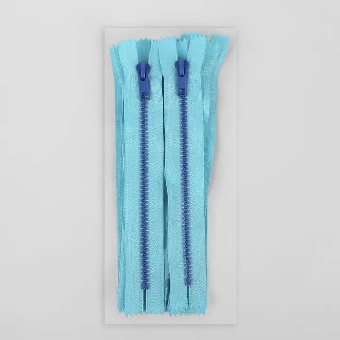 Молния «Трактор», №5, неразъёмная, замок автомат, 18 см, голубая Молния «Трактор», №5, неразъёмная, замок автомат, 18 см, голубая