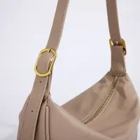 Сумка женская багет на молнии, 29&times;8&times;16 см, бежевая