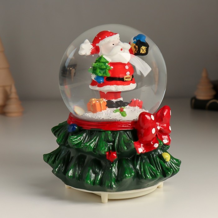 Сувенир полистоун водяной шар свет, музыка Сувенир полистоун водяной шар свет, музыка "Дед Мороз" 12х12х15,5 см