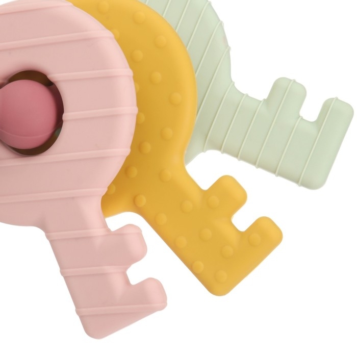 Прорезыватель силиконовый «Ключики», цвет розовый, Mum&Baby