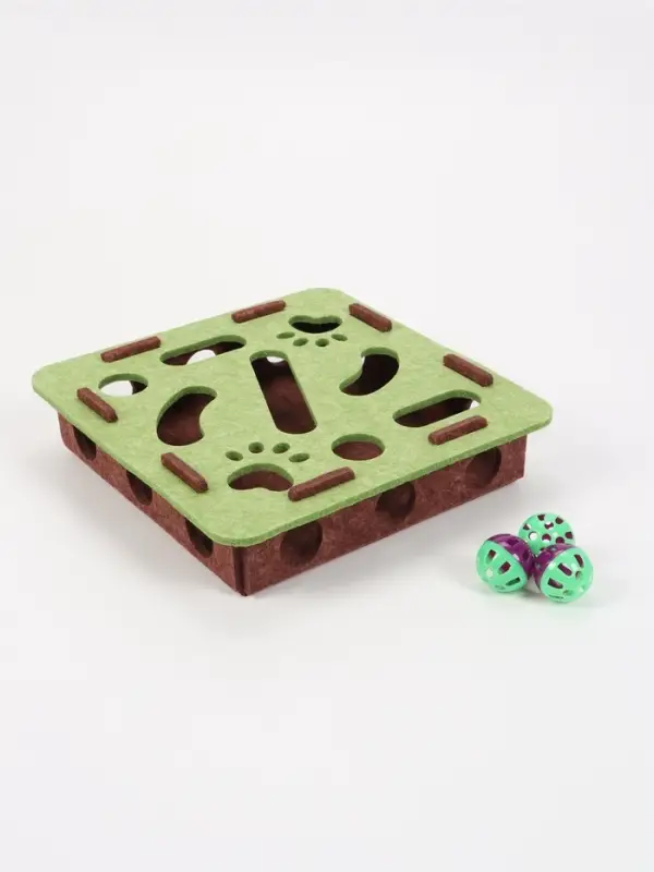 Игровой комплекс "Пижон" для кошек с шариками, 30 х 30 см, зелёный