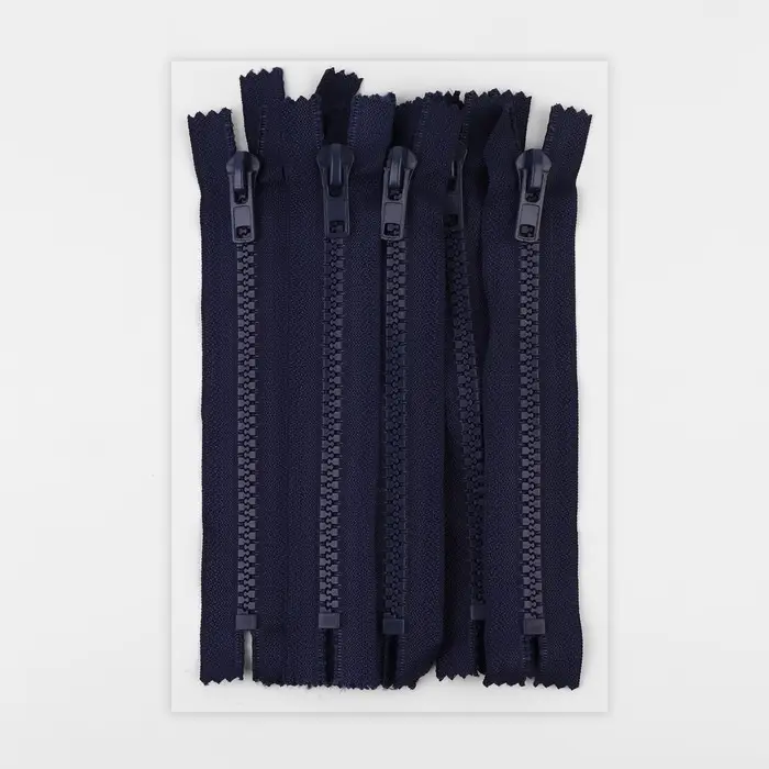 Молния «Трактор», №8, неразъёмная, замок автомат, 18 см, тёмно-синяя Молния «Трактор», №8, неразъёмная, замок автомат, 18 см, тёмно-синяя