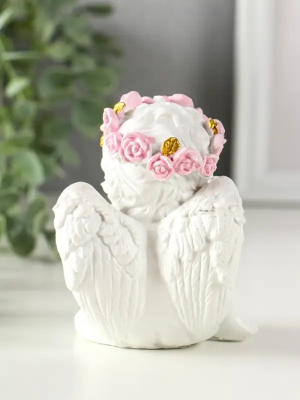 Сувенир полистоун свет Сувенир полистоун свет "Ангел - воздушный поцелуй в форме сердца" белый 6,8х6х7,3 см