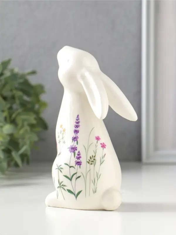 Сувенир керамика "Белый зайка - полевые цветы" 7,3х5,6х12,7 см