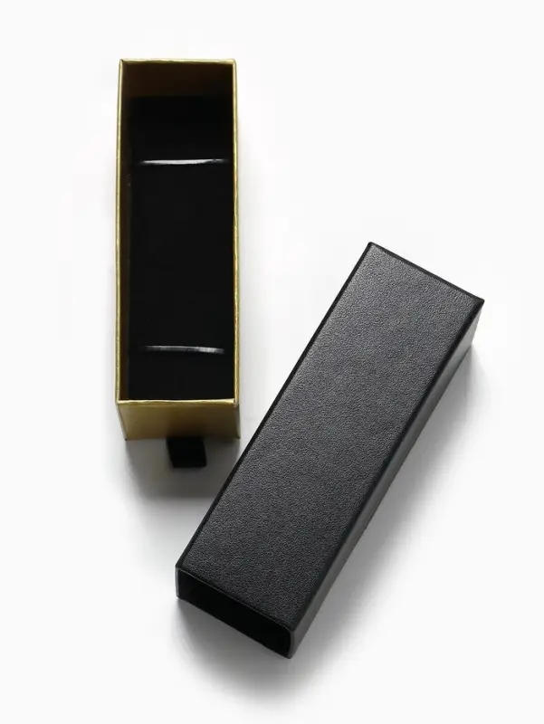 Коробочка подарочная под набор &laquo;Помада&raquo;, 4&times;12&times;4 см, чёрная