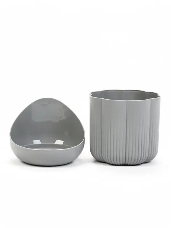 Горшок цветочный &laquo;Лаура&raquo;, пластиковый, с поддоном, 1.6 л, 14&times;14&times;12.5 см, серый