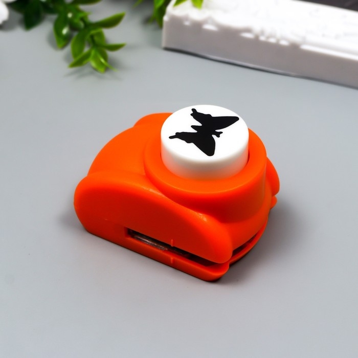 Дырокол фигурный Дырокол фигурный "Бабочка" d=2,5 см 5х5х4 см МИКС