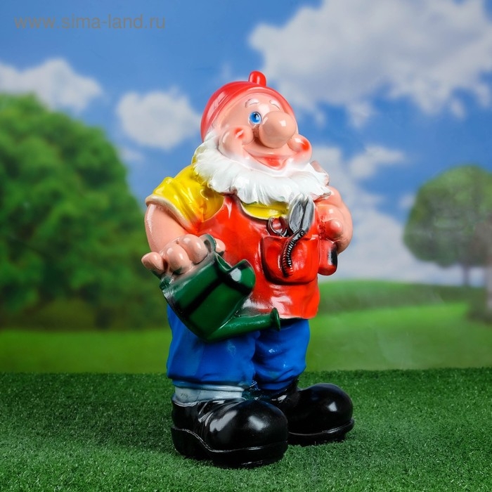 Садовая фигура  Садовая фигура "Гном с лейкой" средний 26х15х40см