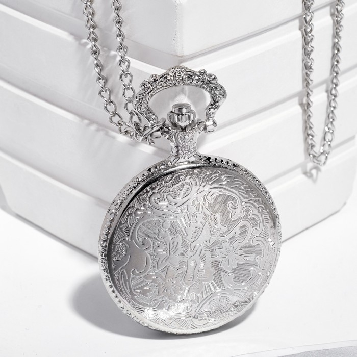 Часы карманные Часы карманные "СССР", кварцевые, цепочка l-40 см, d-4.5 см