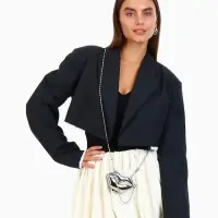 Сумка мини-клатч на магните, в форме губ, жёсткий корпус, на длинной цепочке, серебристая