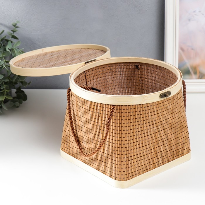Шкатулка бамбук Шкатулка бамбук "Кузовок" со шнуром 18х20х22 см