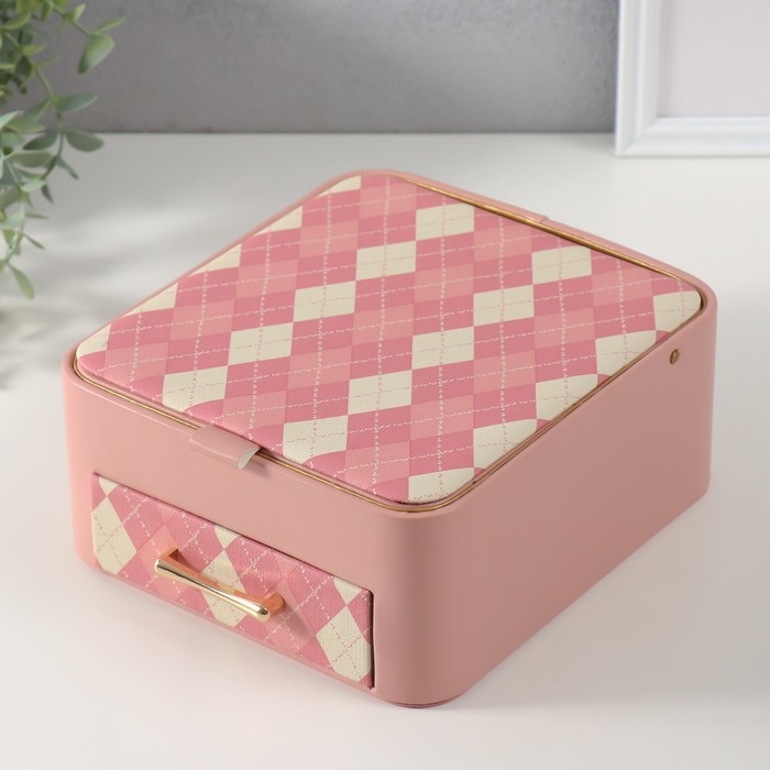 Шкатулка кожзам для украшений  Шкатулка кожзам для украшений "Клетка" розовая 20х22,5х9,5 см