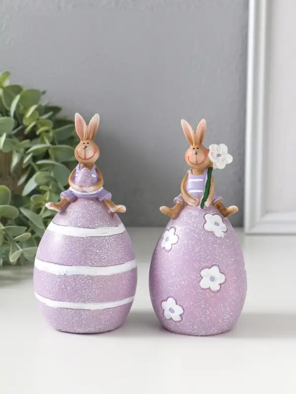 Сувенир полистоун "Лавандовые зайчики верхом на пасхальных яичках" набор 2 шт 6,5х6,5х13 см   109158