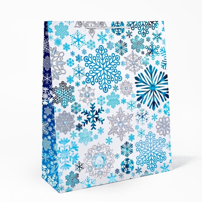 Пакет подарочный новогодний ламинированный «Снежинки», XL 40 х 49 х 19 см Пакет подарочный новогодний ламинированный «Снежинки», XL 40 х 49 х 19 см