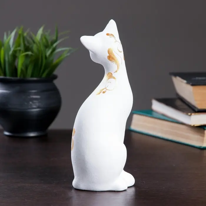Фигура керамика &laquo;Кошка ушастая&raquo;, 7&times;8&times;20 см, белая