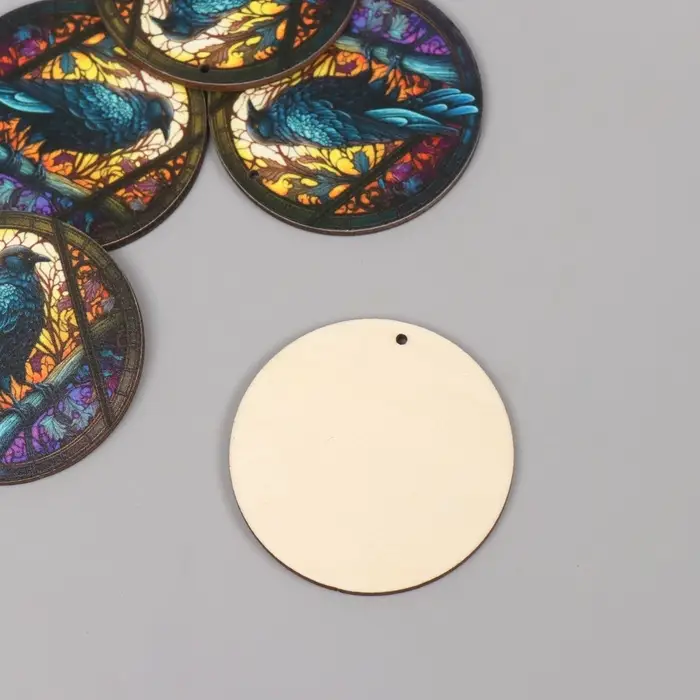 Декор для творчества дерево Декор для творчества дерево "Ворон. Витраж" 4,6х4,6х0,3 см