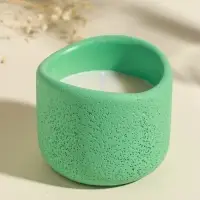 Свеча в вулканическом подсвечнике "Изгиб" мятная 8,3х8,5х7 см