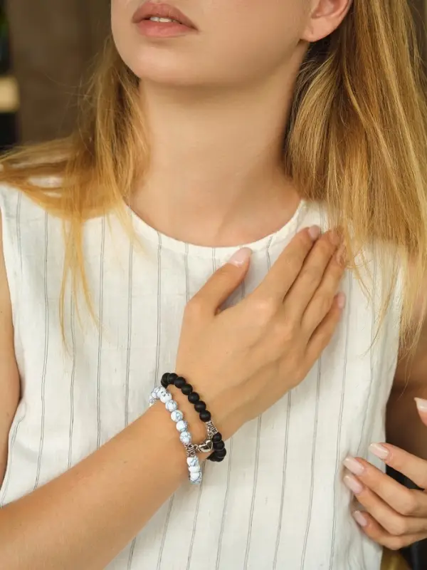 Браслеты парные &laquo;Неразлучники&raquo; на магните, сердце, чёрно-белые в серебре, d=6 см