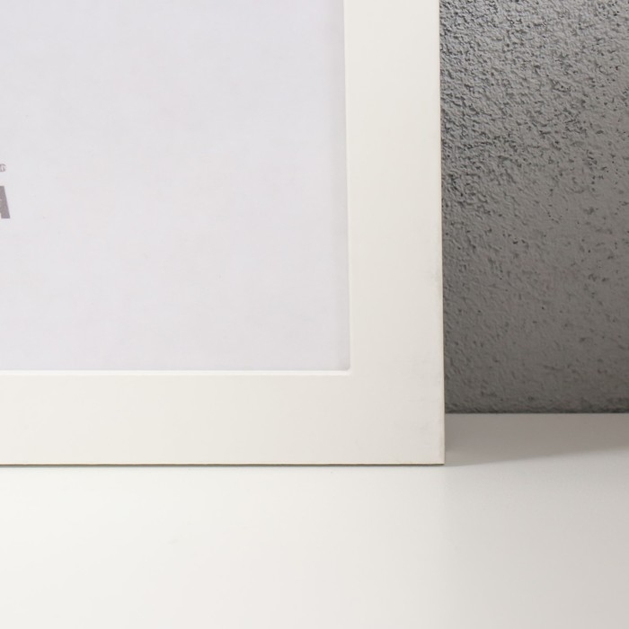 Фоторамка МДФ (100) 40Х50 см, цвет белый (пластиковый экран) Фоторамка МДФ (100) 40Х50 см, цвет белый (пластиковый экран)