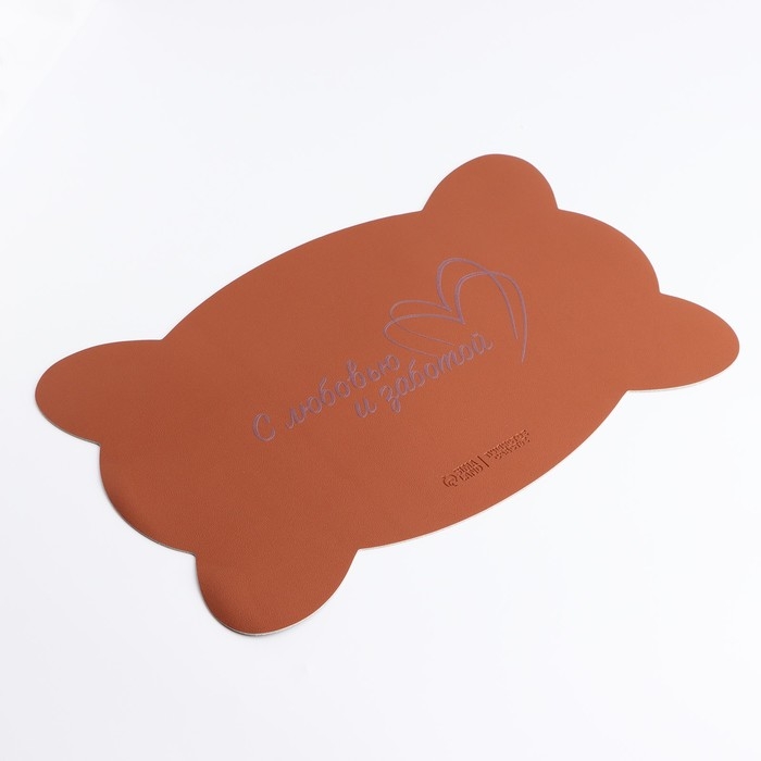 Коврик под миску форменный «Кость», 39,5 х 25 см, бежевый Коврик под миску форменный «Кость», 39,5 х 25 см, бежевый