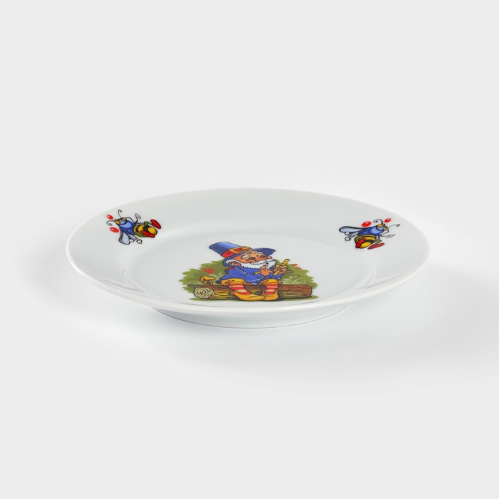 Тарелка фарфоровая «Лесовичок», d=17 см, рисунок микс Тарелка фарфоровая «Лесовичок», d=17 см, рисунок микс