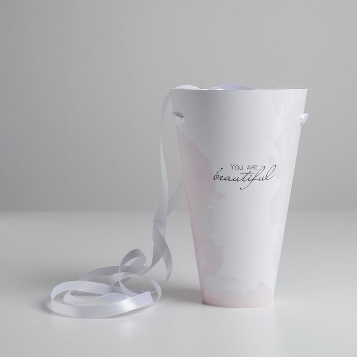 Переноска круглая на лентах «You are beautiful», 15 × 23.3 × 7.5 см, Ø 15 см Переноска круглая на лентах «You are beautiful», 15 × 23.3 × 7.5 см, Ø 15 см