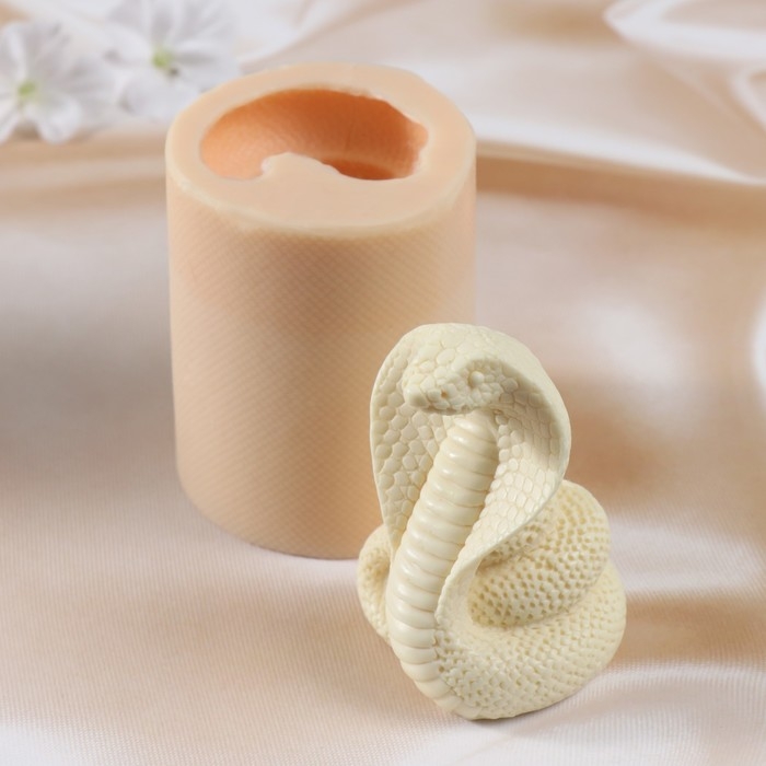 Молд силиконовый Молд силиконовый "Змея №6" 9х6,5х6,5 см