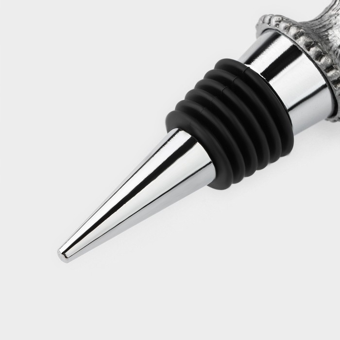 Пробка для бутылки Magistro «Парящий дракон», 12,5 см, цвет серебристый Пробка для бутылки Magistro «Парящий дракон», 12,5 см, цвет серебристый