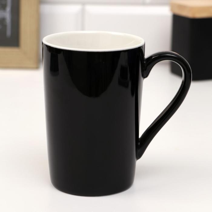 Кружка керамическая &laquo;Лучший из лучших&raquo;, 400 мл, с ложкой и крышкой, цвет белый